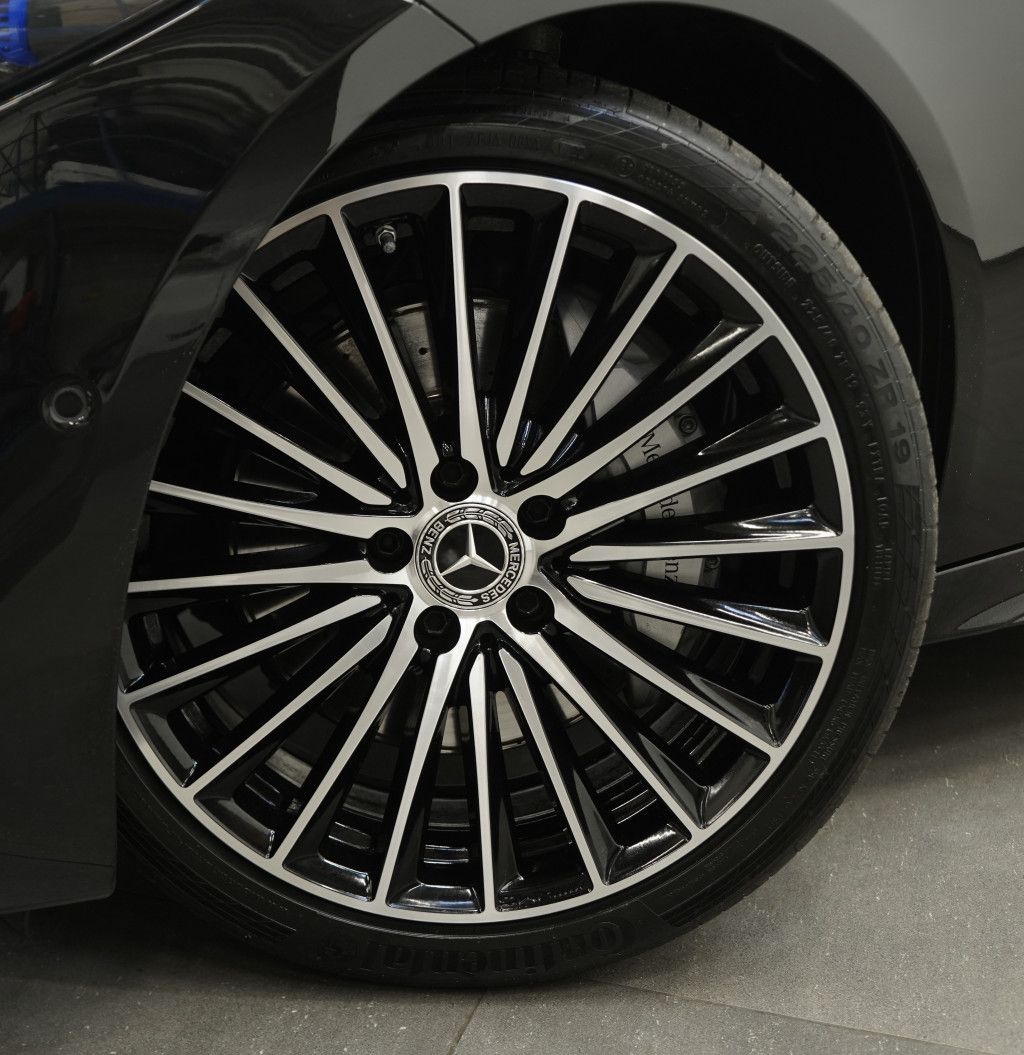 Mercedes Benz C 300