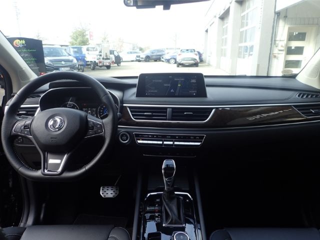 Fahrzeugabbildung DFSK Fengon 580 Glory Intelligent 7Sitzer 360°Cam LED