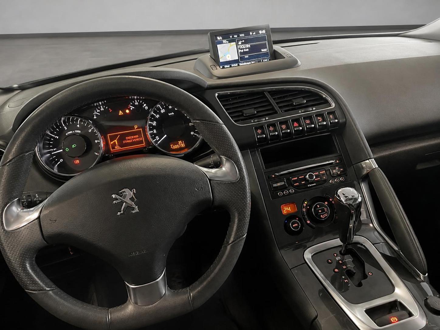 Peugeot 3008 Allure *Pano+ Kamera + TMP + Head Up +Navi