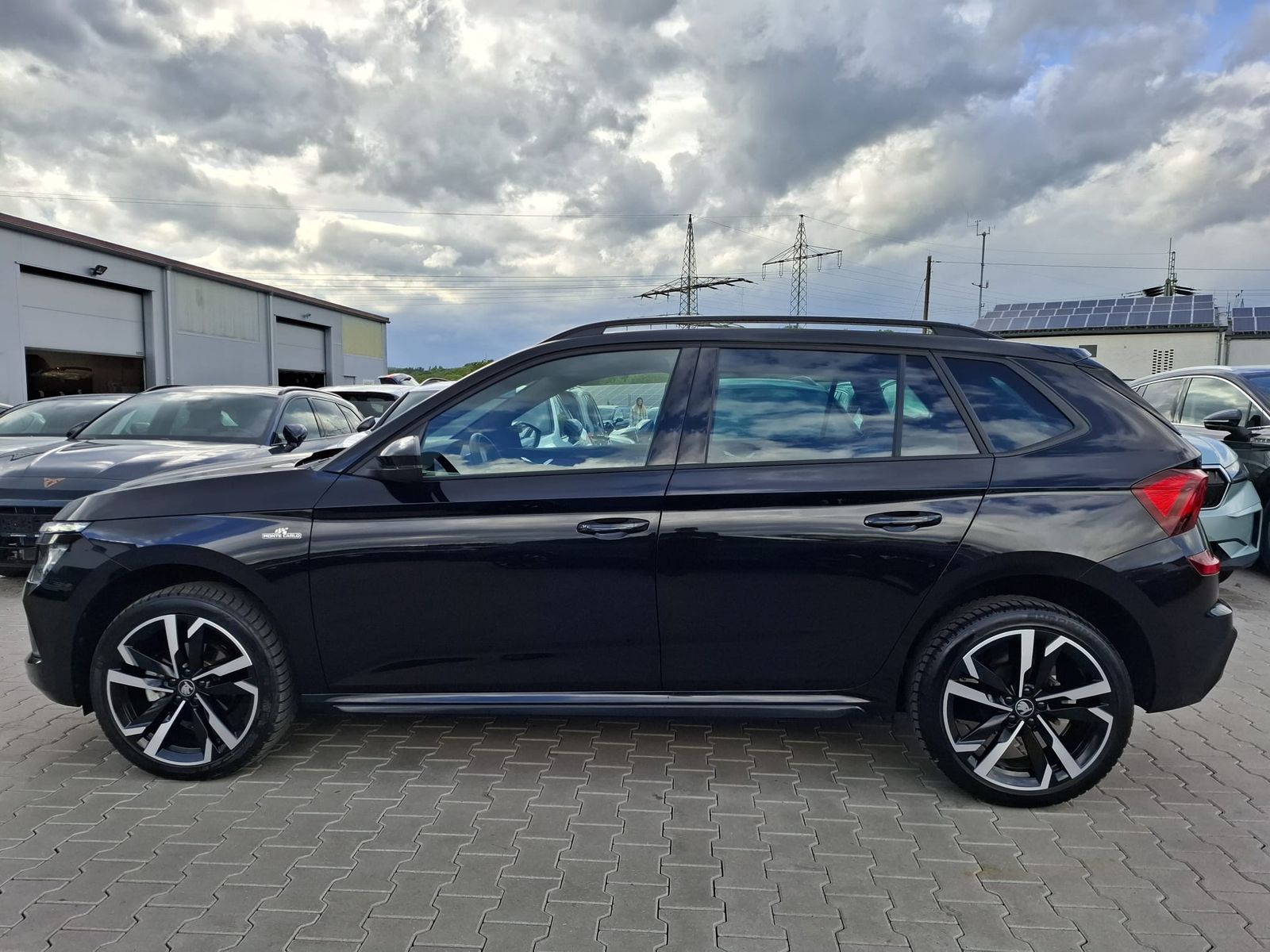 Fahrzeugabbildung SKODA Kamiq 1.5 TSI DSG Monte Carlo PANO*MATRIX*5J.GAR