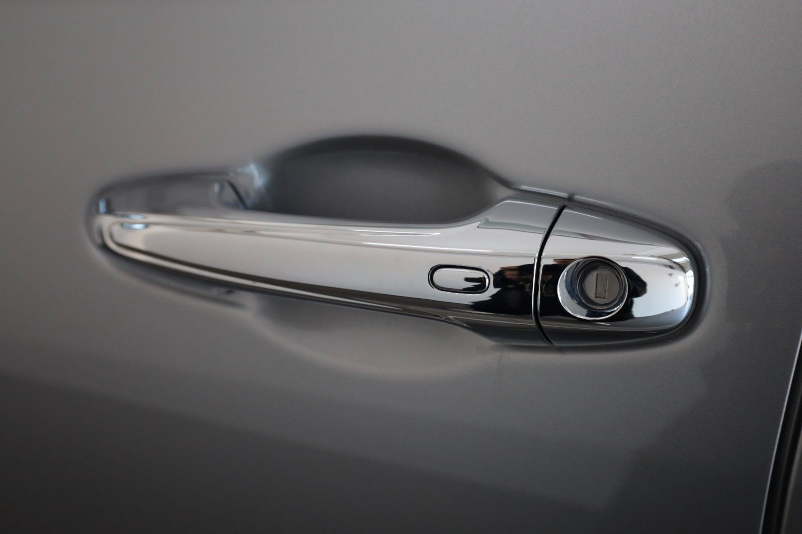 Fahrzeugabbildung Toyota Hilux 2.8 Executive,Navi,LED,Rollo,Rollbügel,AHK