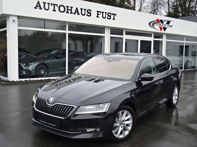 Skoda Superb Limo 2.0TDI,LEDER,NAV,LED,AUT,KAM,MEM,ACC