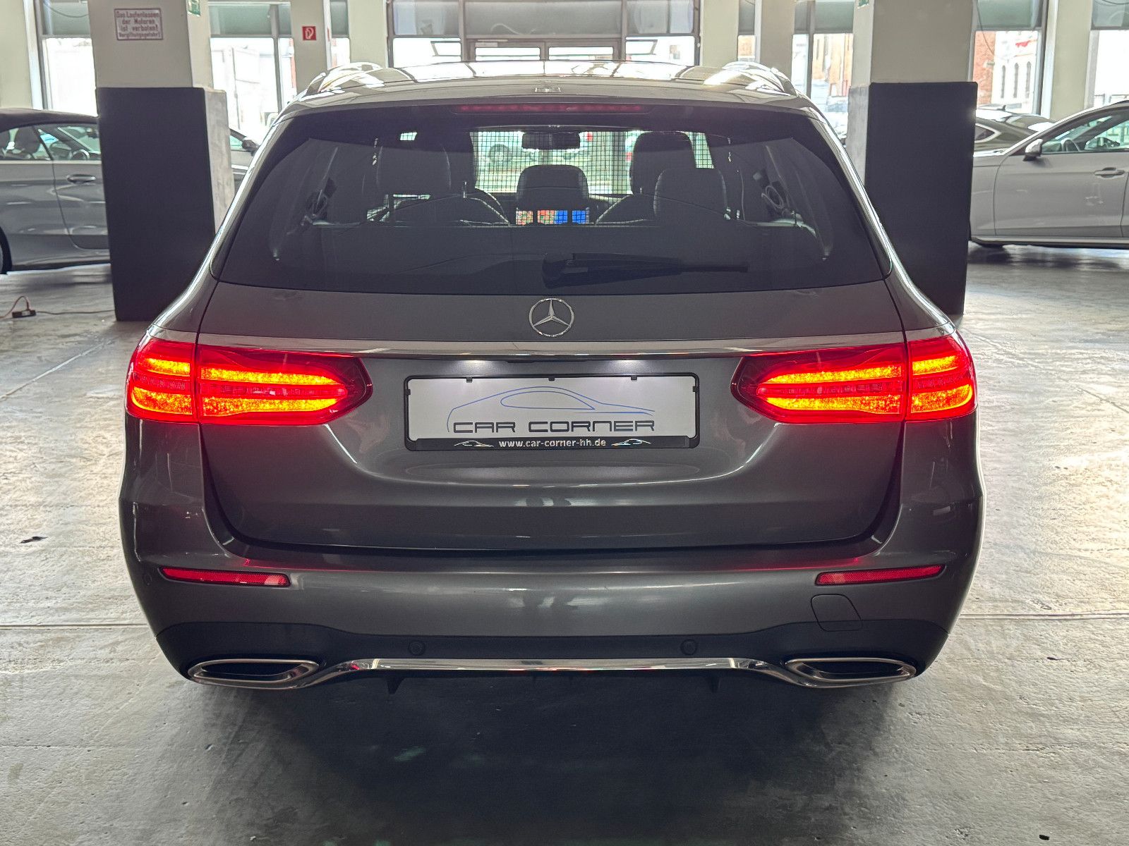 Fahrzeugabbildung Mercedes-Benz E 250 T 9GT 2X AMG LINE DISTRONIC MEMORY 20 ZOLL
