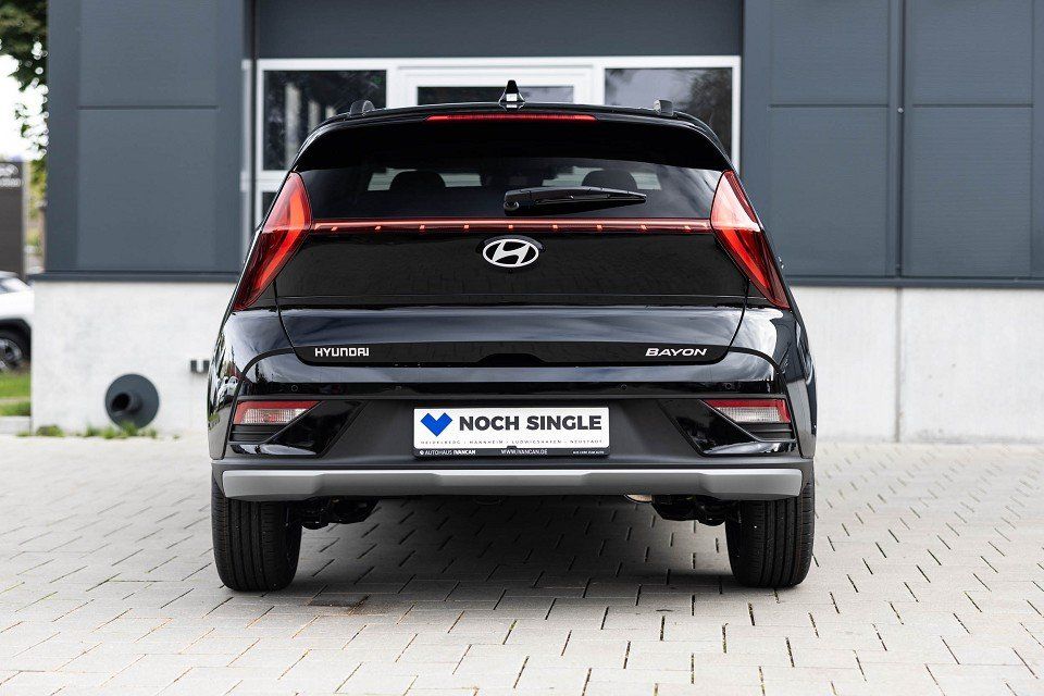 Fahrzeugabbildung Hyundai BAYON 1.0T 100PS DCT Prime Assi
