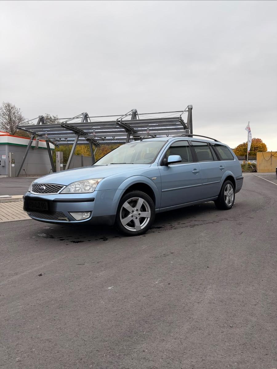 Ford Mondeo 2006 — rear view