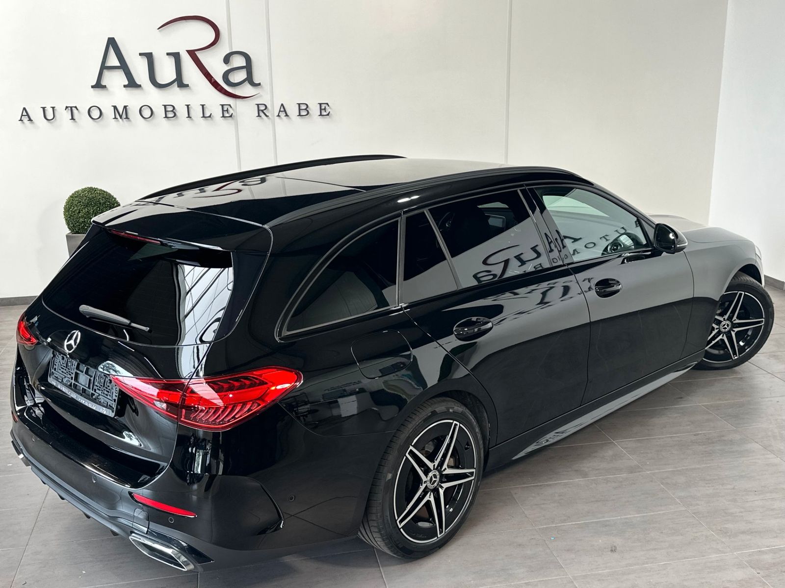Fahrzeugabbildung Mercedes-Benz C 220 d T AMG-Line NAV+LED+AHK+KAM+SHZ+KEYLESS
