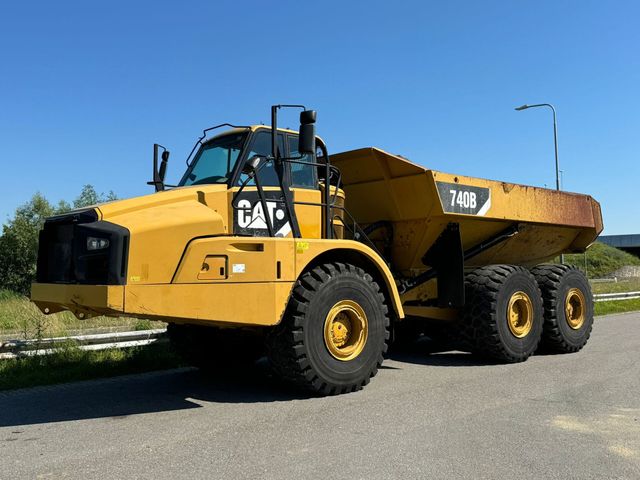 CAT 740B