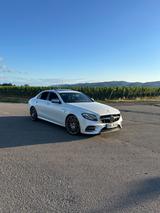 Mercedes-Benz E450 4Matic AMG. 360° AVA.8-Fach Schiebe. MEMORY