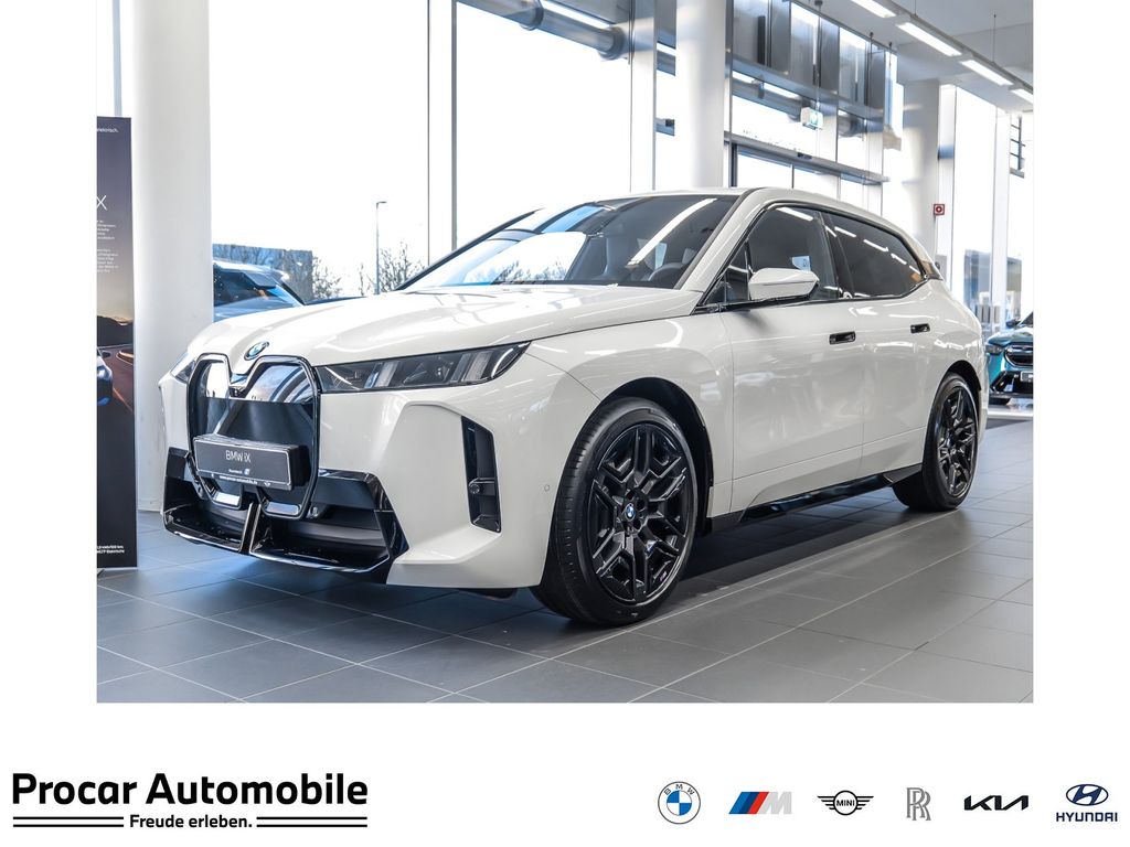 BMW iX