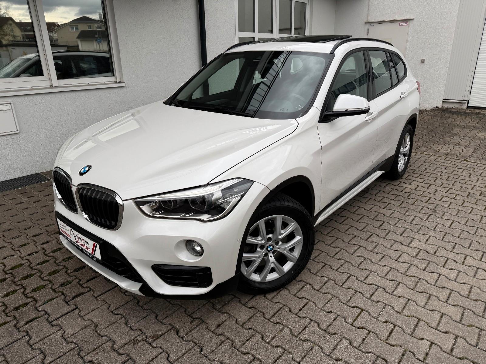 BMW X1 xDrive20d A Sportline Leder AHK PANO Head-Up