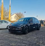 Tesla Model Y Long Range Dual Motor AWD Long Range - Tesla Gebrauchtwagen in Bielefeld