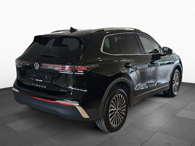 Fahrzeugabbildung Volkswagen Tiguan 2.0 TDI ELEGANCE 4MOTION NAVI KAMERA PARK