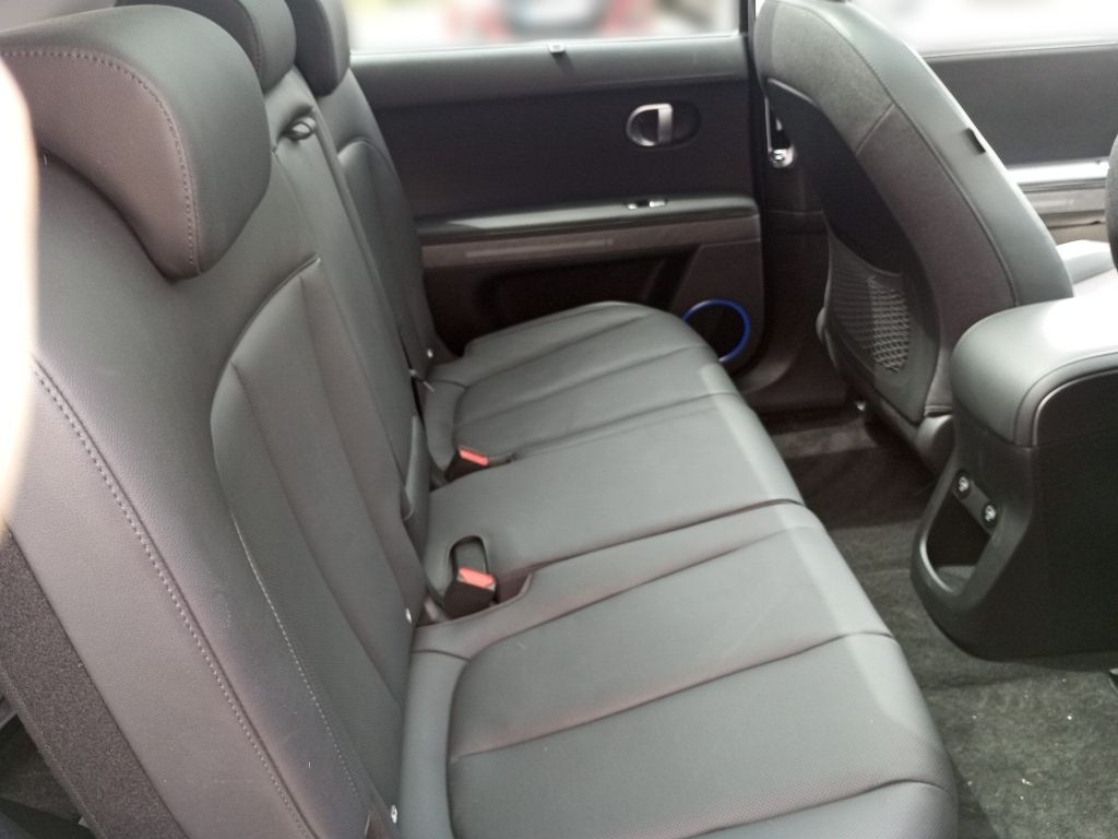 Fahrzeugabbildung Hyundai IONIQ 5 77,4 Allrad UNIQ Relax+Kamera+Panoramad