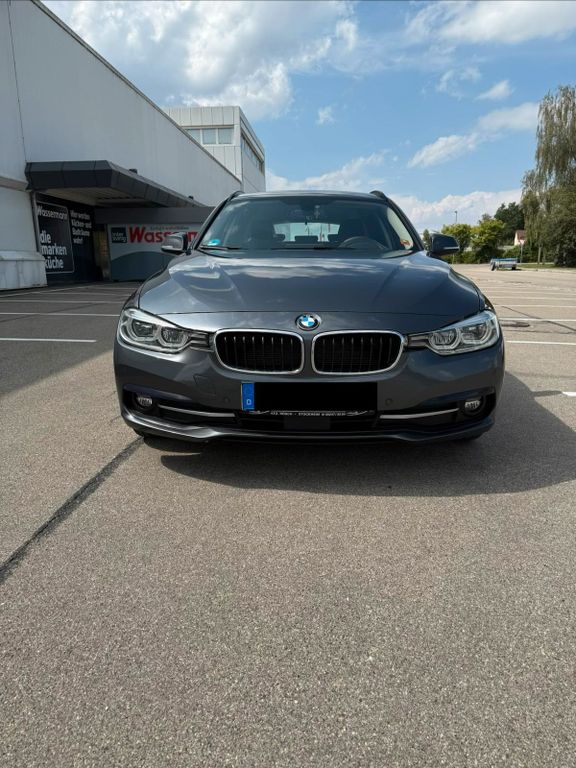 Image of BMW 320