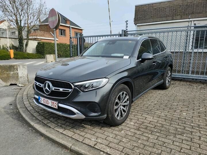 MERCEDES-BENZ GLC 220 d 4Matic*LEDER*LED*SHZ*Netto-33500€