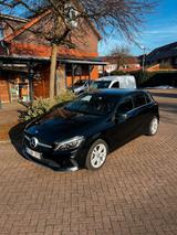 Mercedes-Benz A200 d Automatik Urban TÜV, Bremsen, Reifen Neu! - Mercedes-Benz A 200 mit Diesel-Antrieb: Automatik