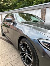 BMW 320i Sport Line Automatik  - BMW 320 aus 2019