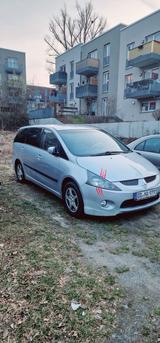 Mitsubishi Grandis - Mitsubishi Grandis mit Benzin-Antrieb