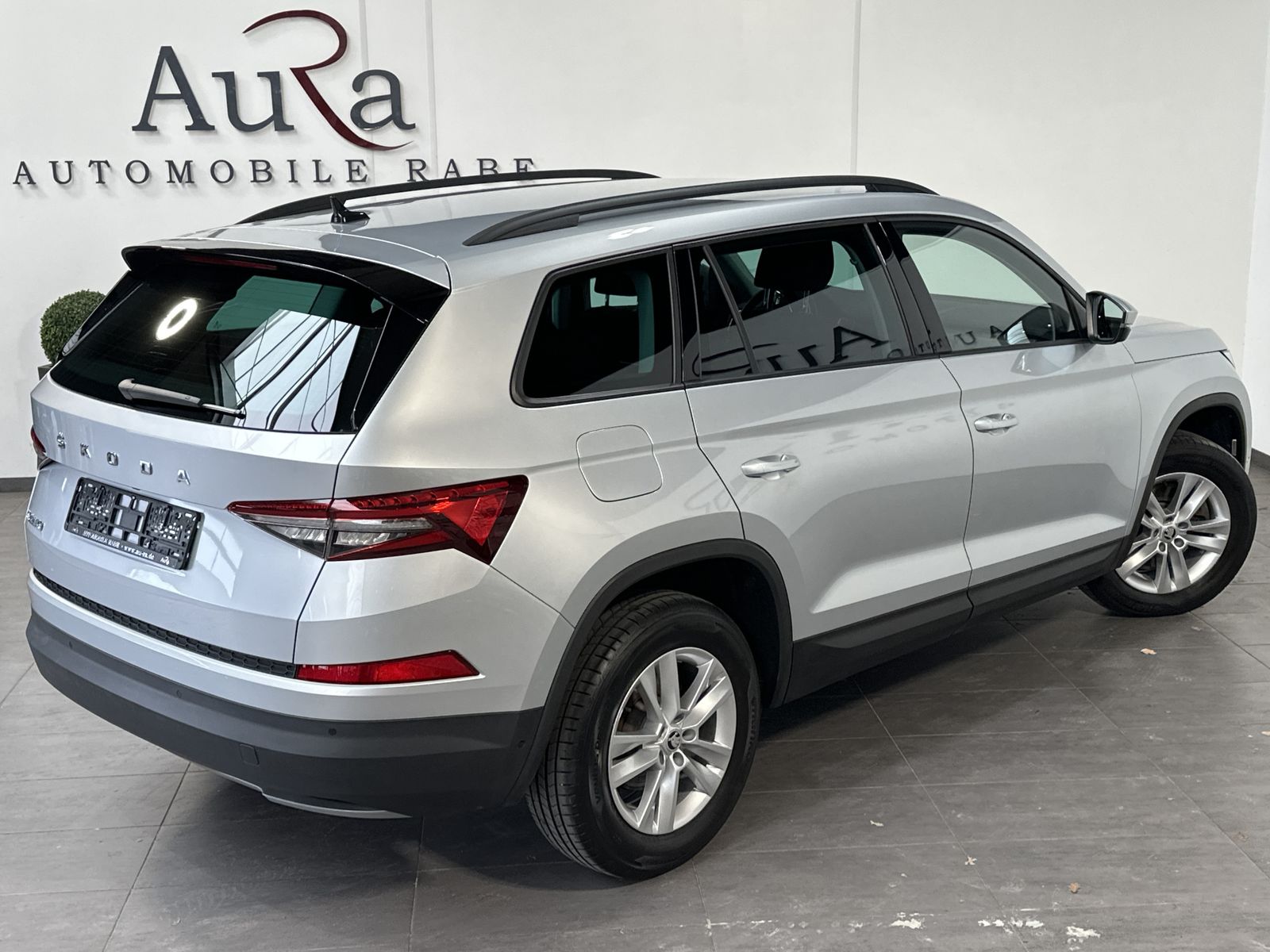 Fahrzeugabbildung SKODA Kodiaq 2.0 TDI 4x4 DSG 7-Sitzer NAV+LED+AHK+KAM