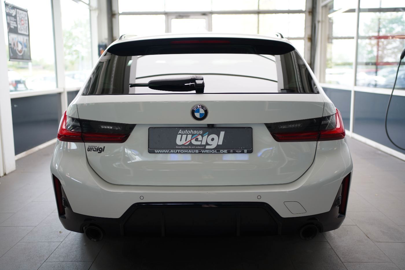 Fahrzeugabbildung BMW 320iA M Sport +Parking Assistant+Driving Assista
