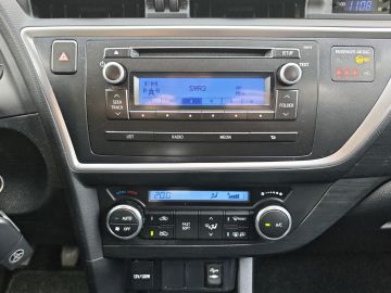Toyota Auris - 12