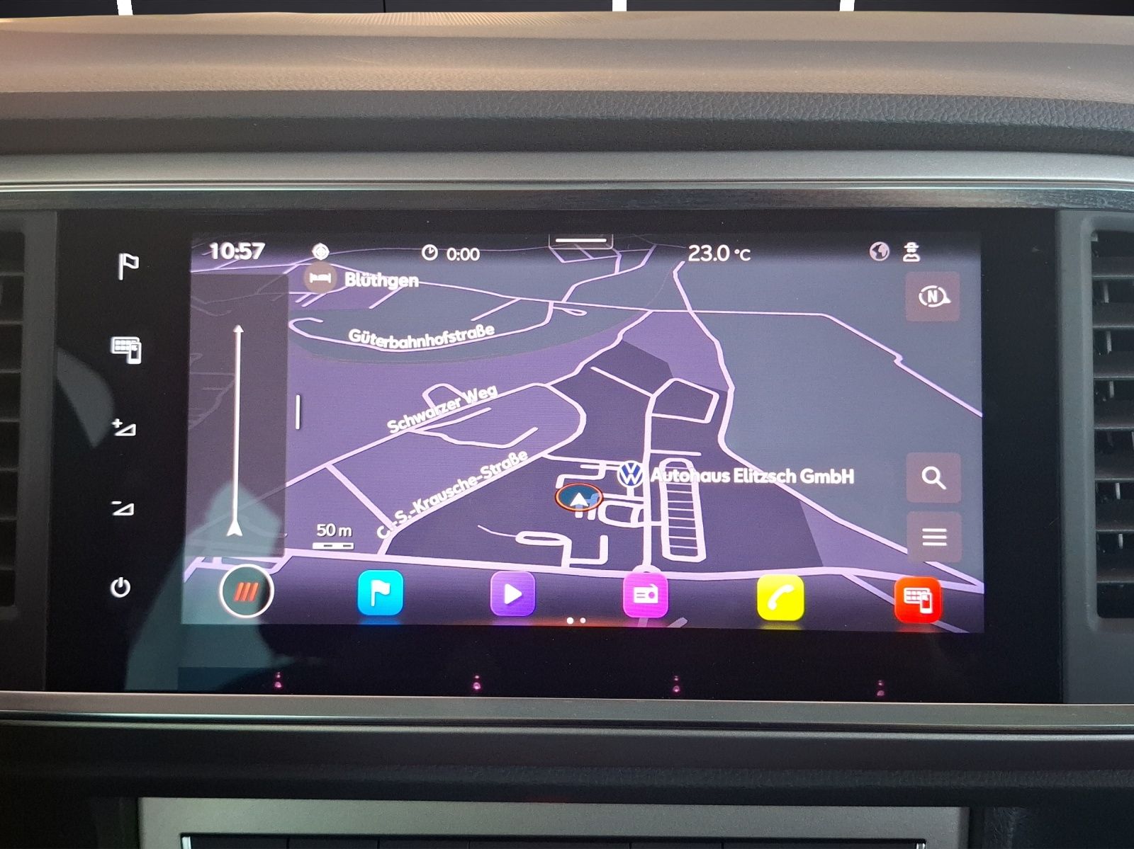 Fahrzeugabbildung SEAT Ateca TSI Xperience DSG LED AHK Navi AID ACC RFK