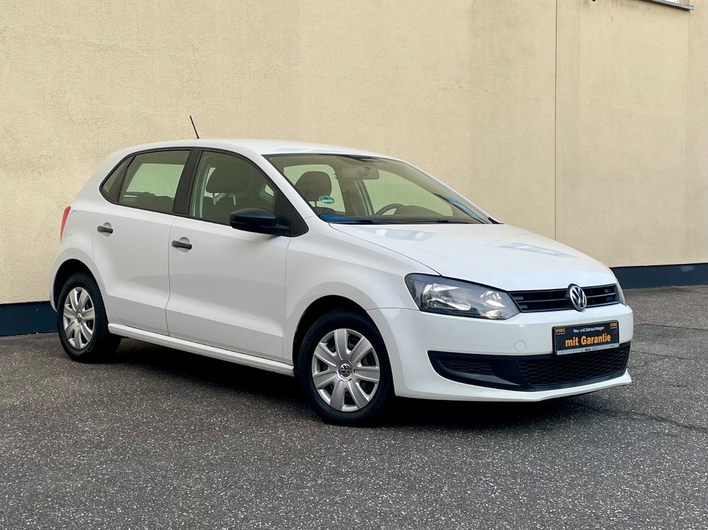 VOLKSWAGEN Polo