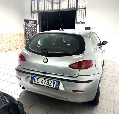 Alfa Romeo 147 1.6i 16V T.S. (105 CV) cat 3p. Pr