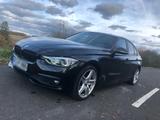 BMW F30 320D, LED 8-fachbereift - BMW 320: F30