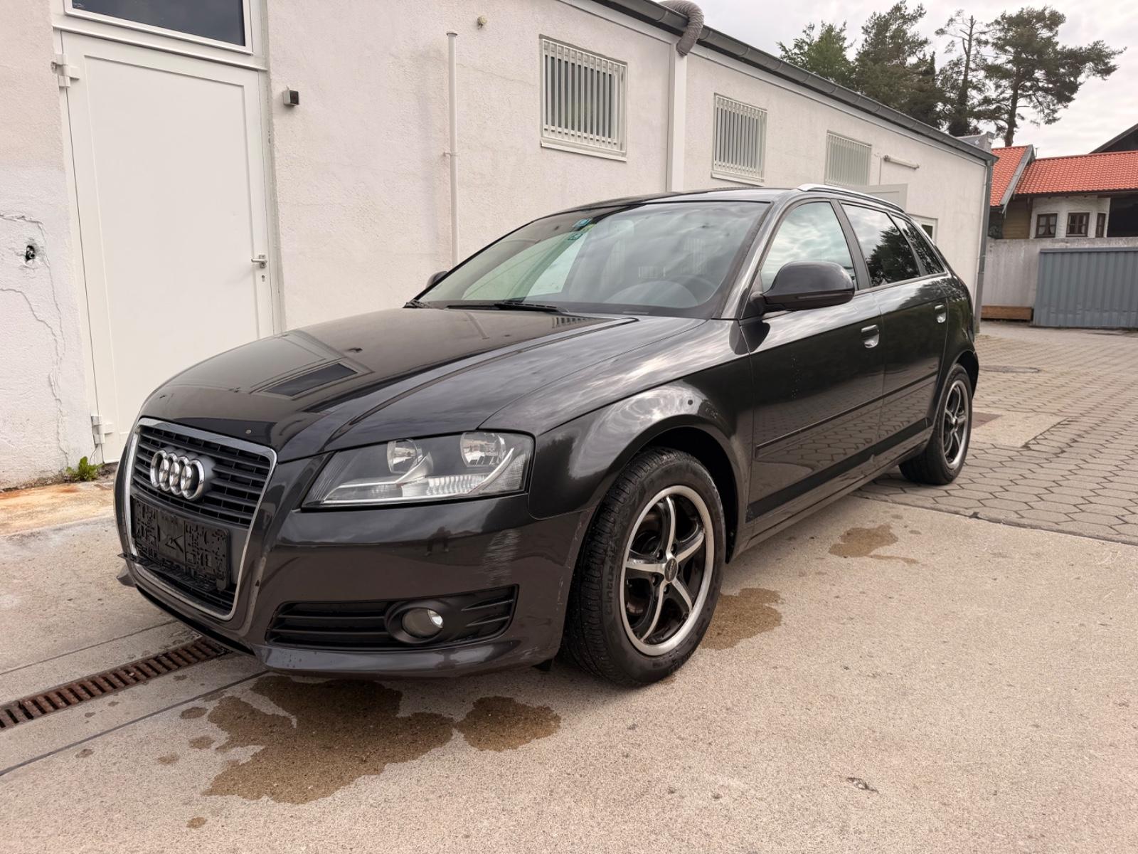 Audi A3 Sportback 1.6 TDI Ambiente,Scheckheft