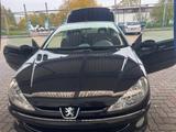 Peugeot 206 1.6 Benzin - Peugeot 206 mit Benzin-Antrieb: Cabrio, 1.6