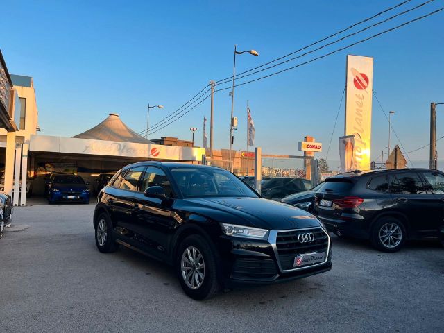 AUDI Audi Q5 2.0 TDI 150 CV Business