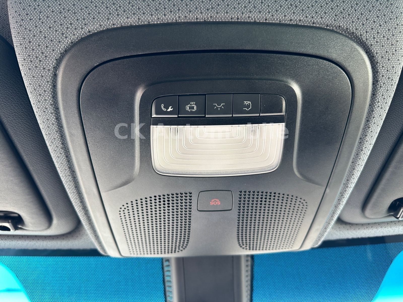 Fahrzeugabbildung Mercedes-Benz Sprinter 319 Kombi 4x4/8 Sitze/Klima/Navi/Kamera