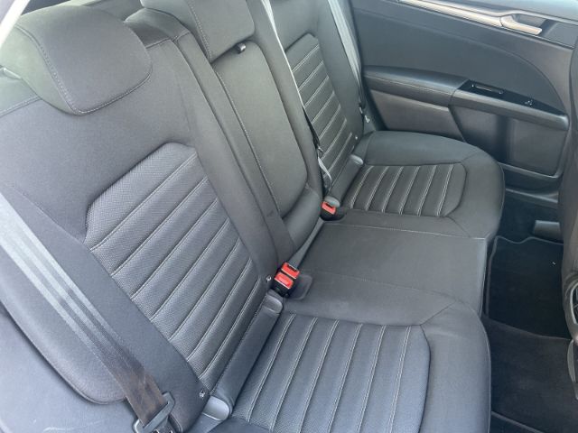 Fahrzeugabbildung Ford Mondeo 2.0 Hybrid, Trend Autom. AHK, Navi, Rückf