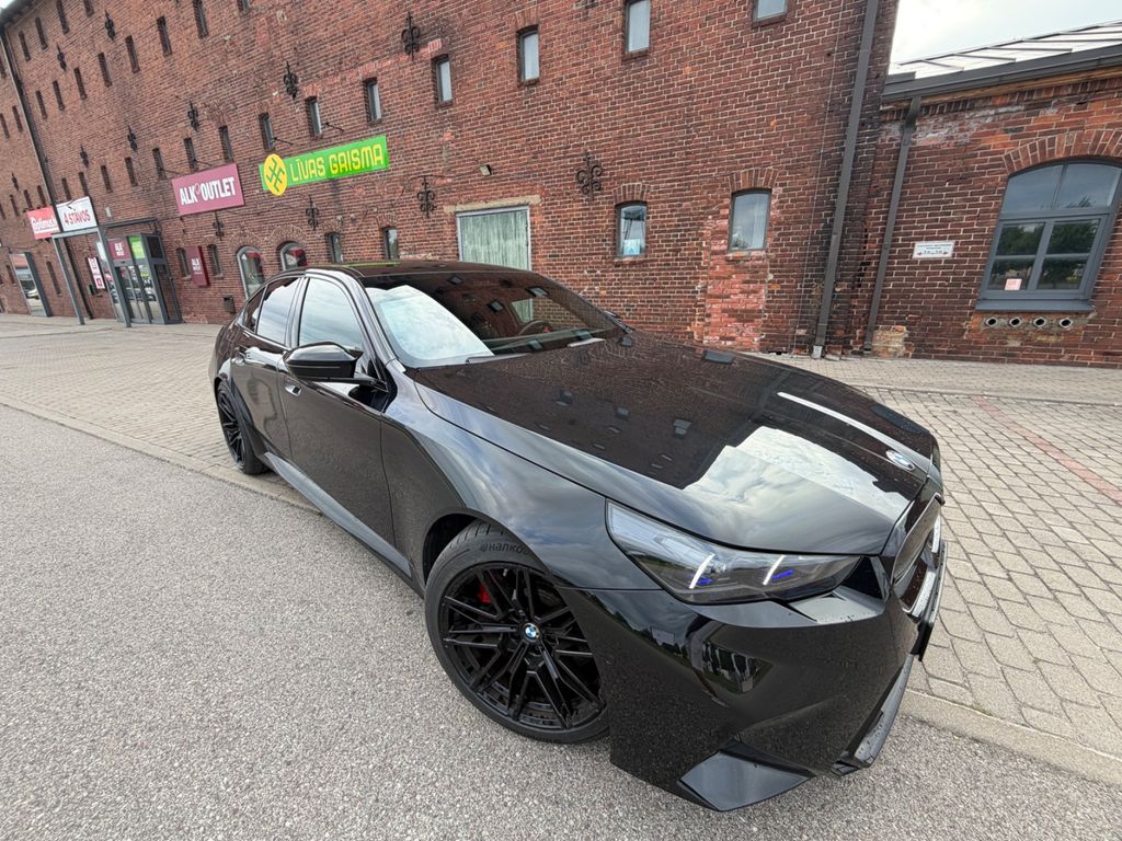 Image of BMW M5