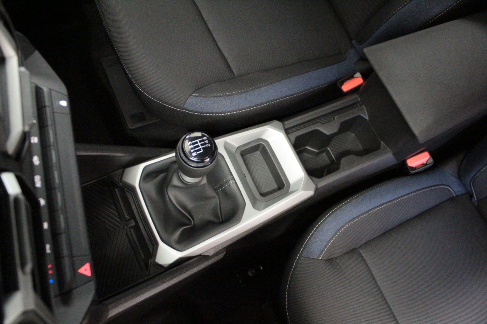 Fahrzeugabbildung Dacia Duster mild hybrid 130 Journey*Winterpaket*