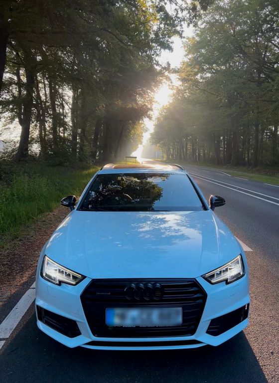 Image of Audi A4
