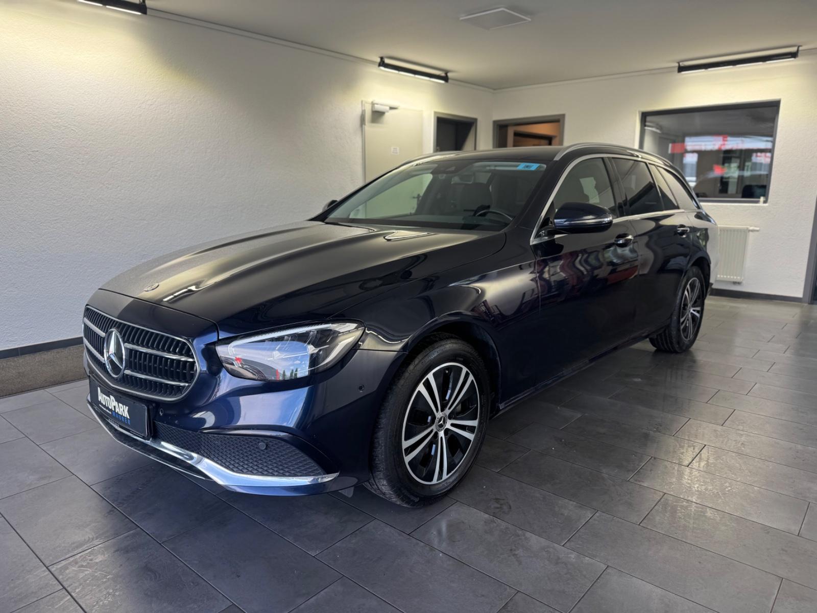 Mercedes-Benz E 220d 4Matic T-Modell *Distronic*Avantgarde*
