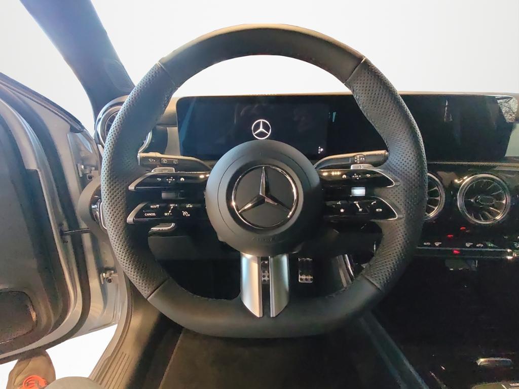 Mercedes-Benz A-Class d AMG NIGHT PANO AHK DISTRONIC HEAD-UP, миниатюра 15