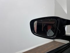 BMW M4 Competition / 510PS / SCHALENSITZE / CARBON/ BMW M4 Competition / 510PS / SCHALENSITZE / CARBON/