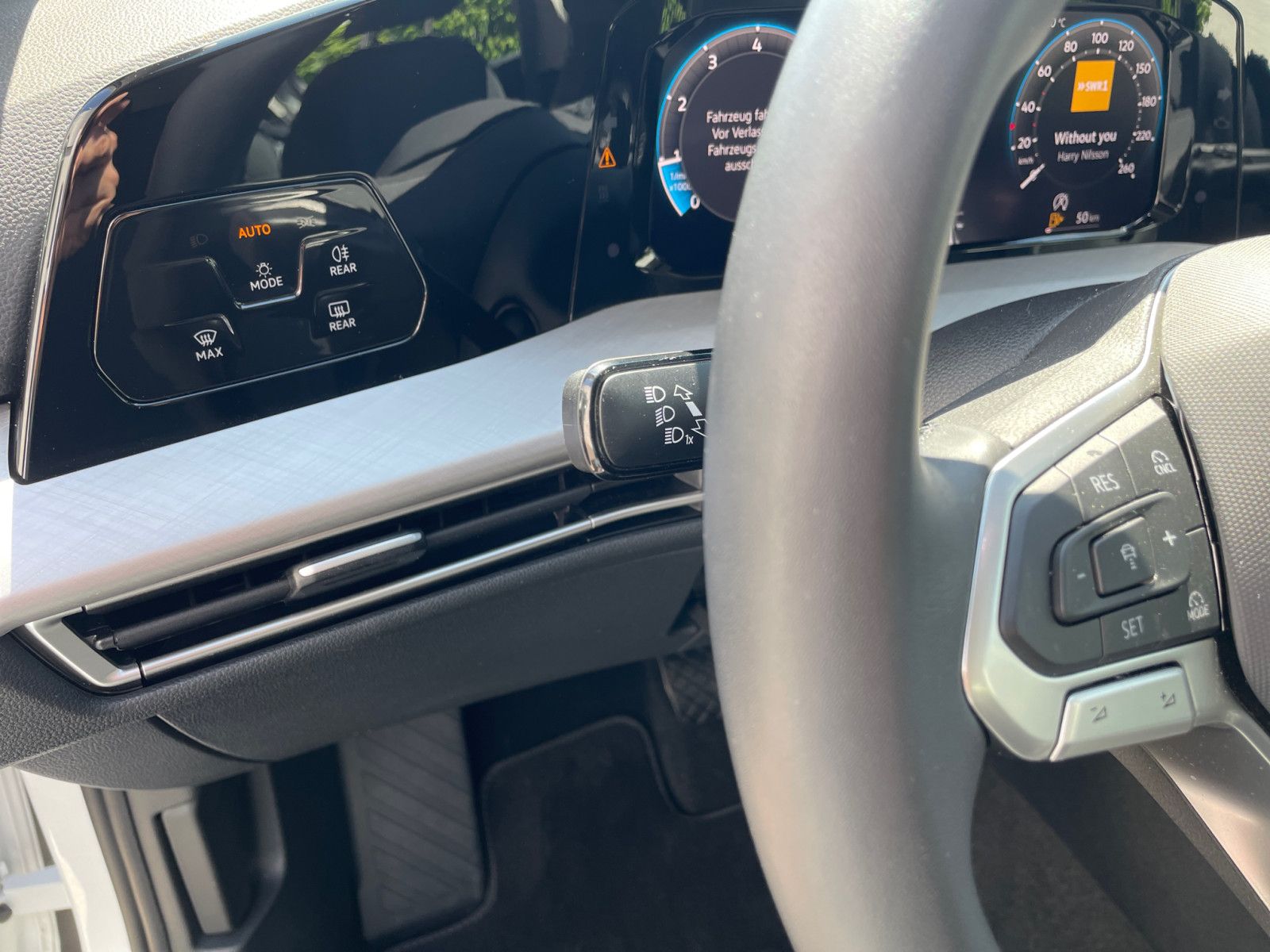 Volkswagen Golf VIII 1.5eTSI DSG Life NAV LED ACC SPUR KEY foto 15