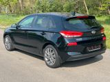 Hyundai i30 1.4 T-GDI Passion + *Navi*Allwetter*LED*RFK* - Hyundai i30: 1.4