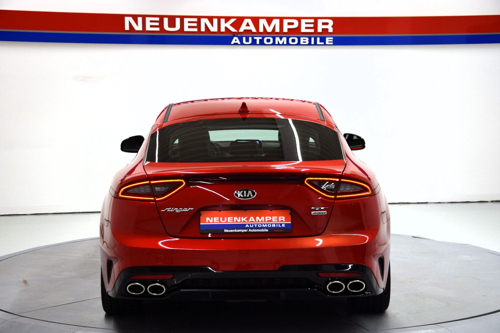 Fahrzeugabbildung Kia Stinger GT 4WD Bi-LED ACC HuD Sitzlüftung 2.Hand