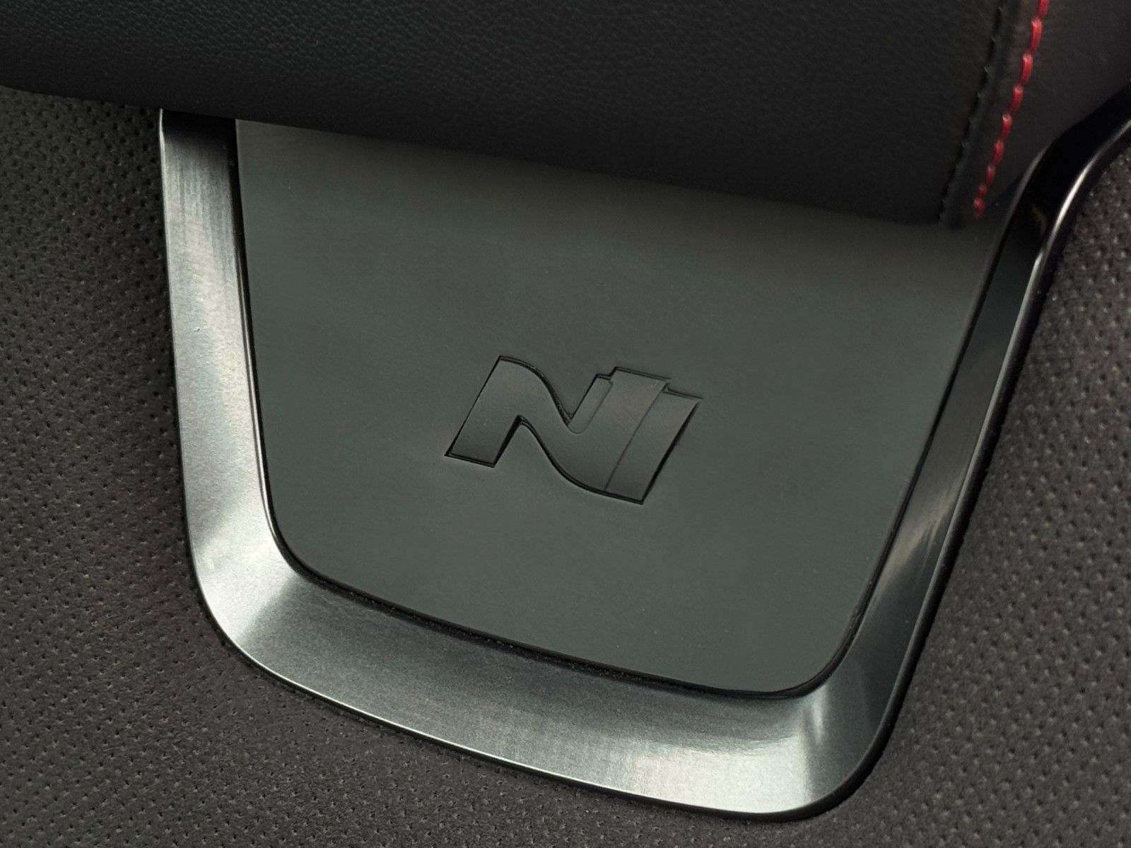 Fahrzeugabbildung Hyundai Tucson 1.6 T-GDI N-Line PHEV 4WD KRELL CAM ACC