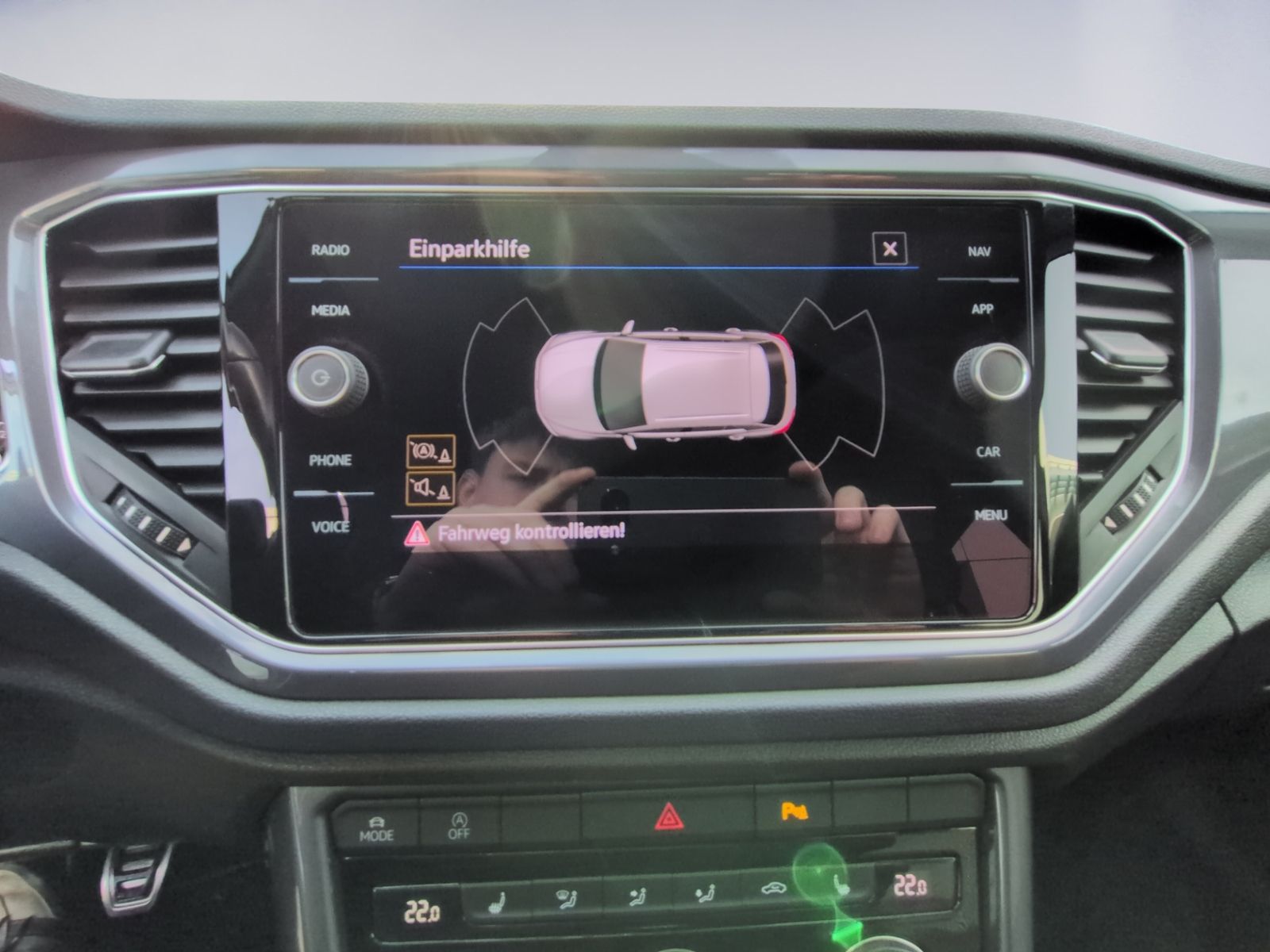 T-Roc 1.5 TSI Sport AHK+NAVI+SHZ+PDC