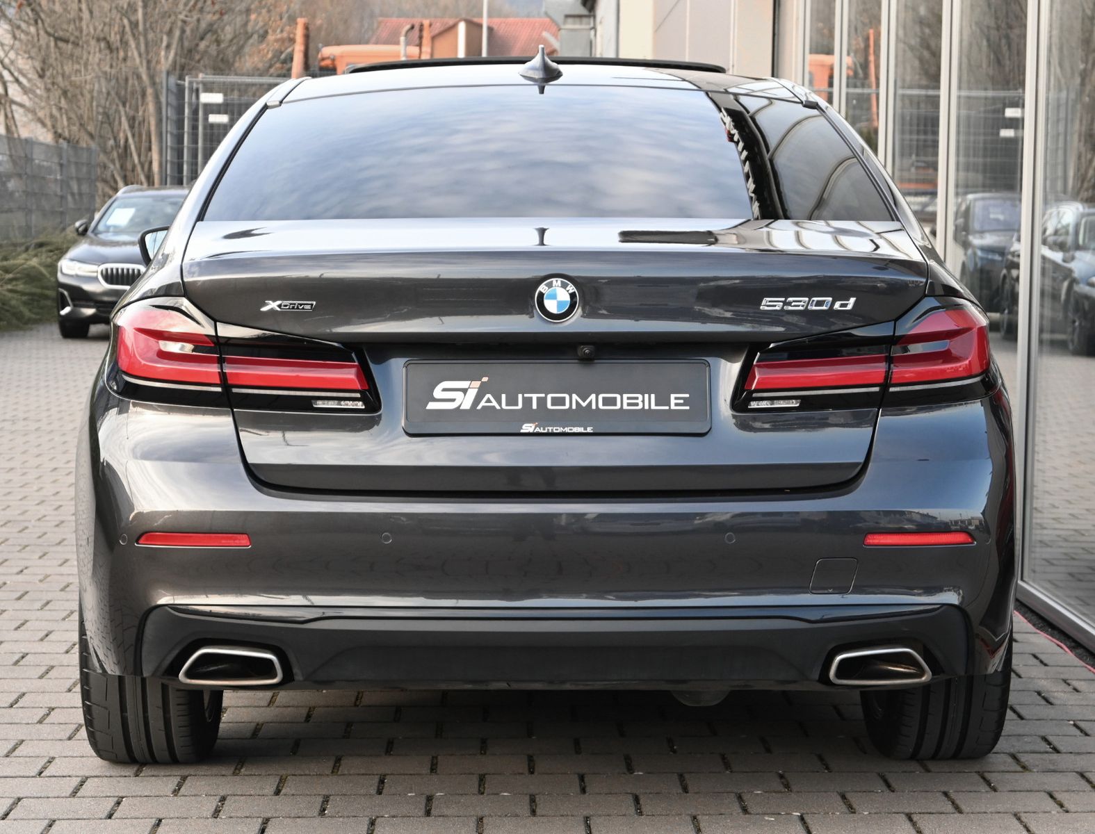 Fahrzeugabbildung BMW 530d xDrive °UVP 94.399€°ACC°GLASDACH°KOMFORTSI°