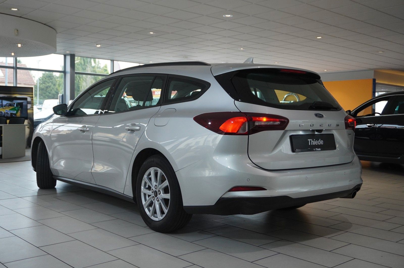 Fahrzeugabbildung Ford Focus Turnier 1.5D COOL & CONN. NAVI/LED/KAMERA