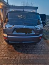 Mitsubishi Outlander 2.4 MIVEC Intense 4WD Intense - Mitsubishi Outlander: Intense