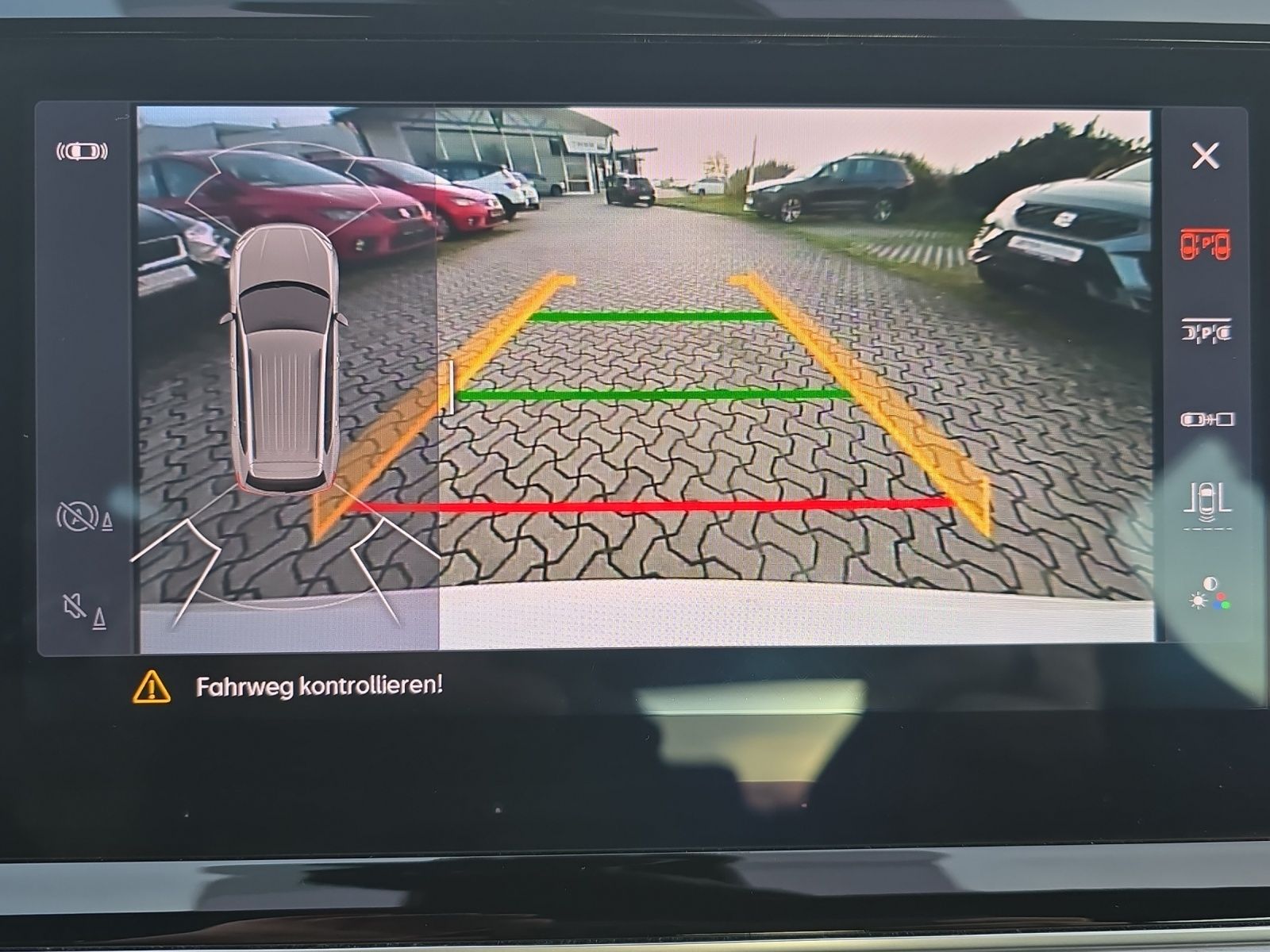 Fahrzeugabbildung SEAT Tarraco FR 1.5 TSI ACT ACC LED NAVI AHZ