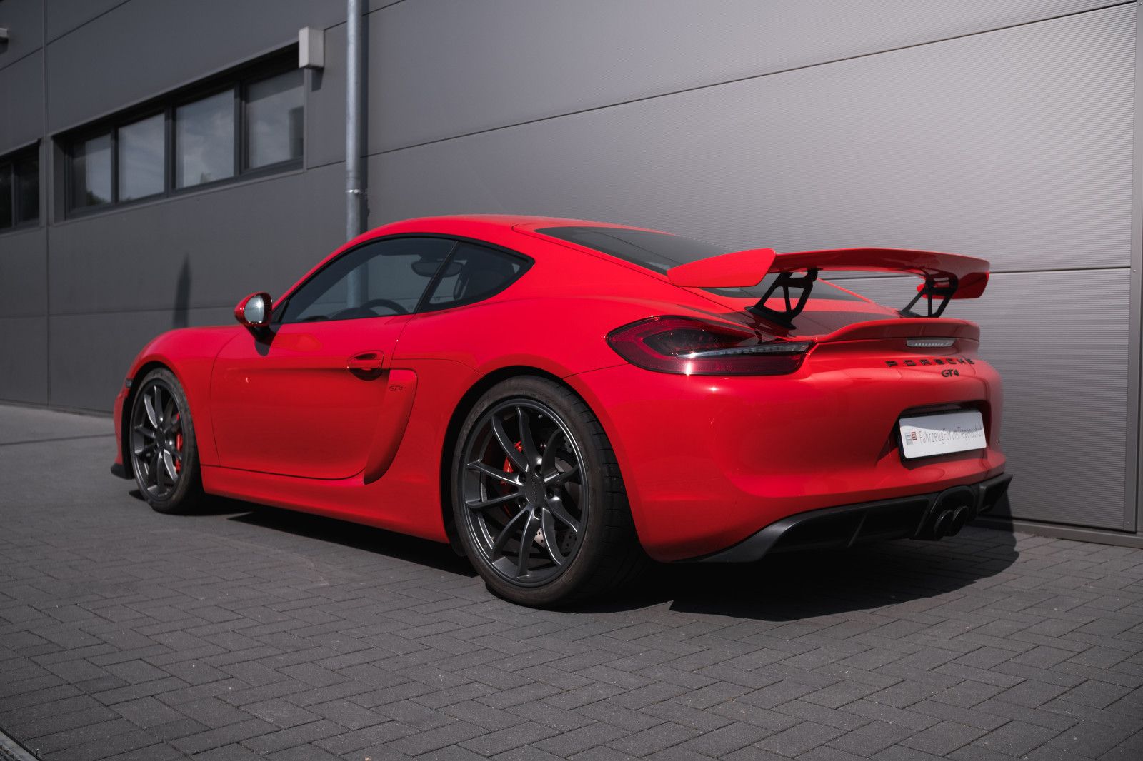 Fahrzeugabbildung Porsche Cayman GT4-Approved-XPEL-Scheckheft
